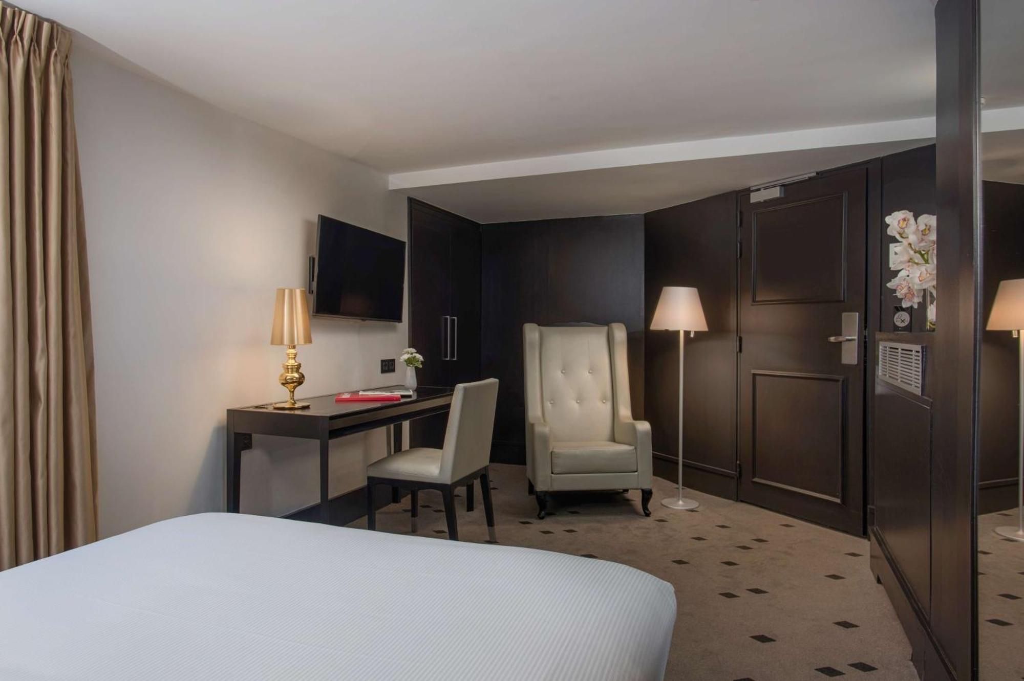 Nh Paris Champs-Elysees Екстер'єр фото