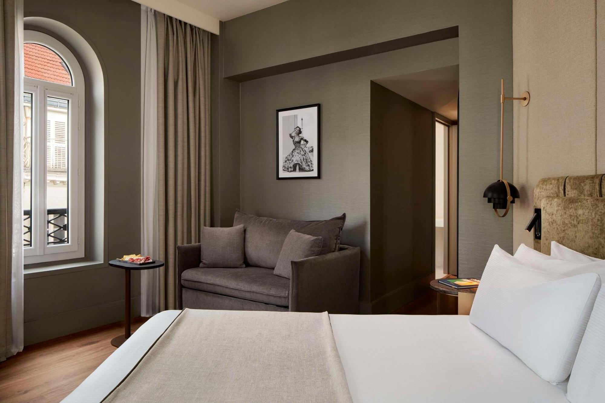 Nh Paris Champs-Elysees Екстер'єр фото