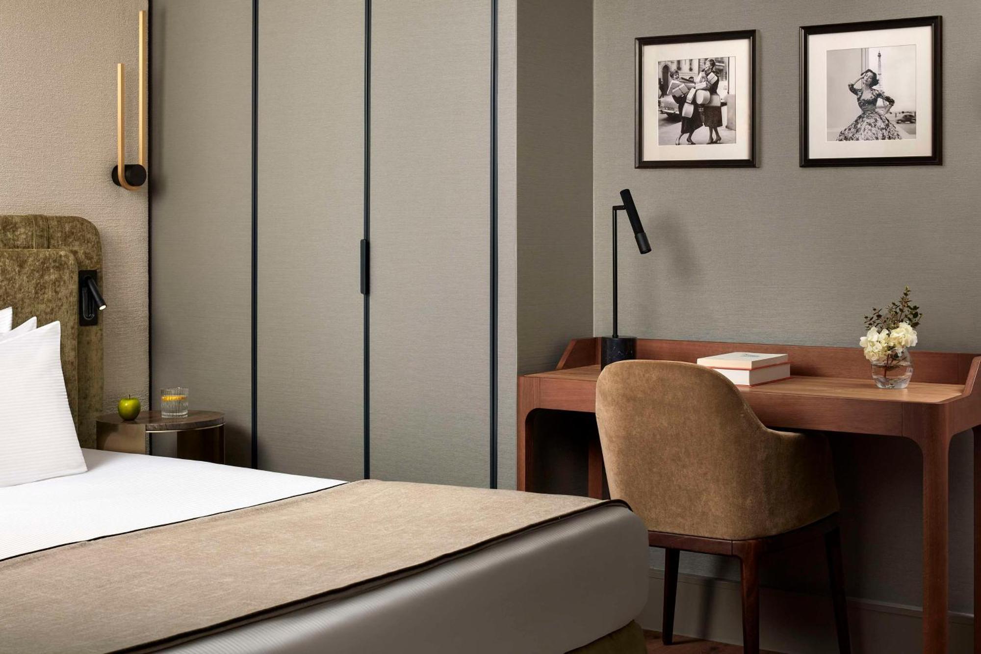 Nh Paris Champs-Elysees Екстер'єр фото